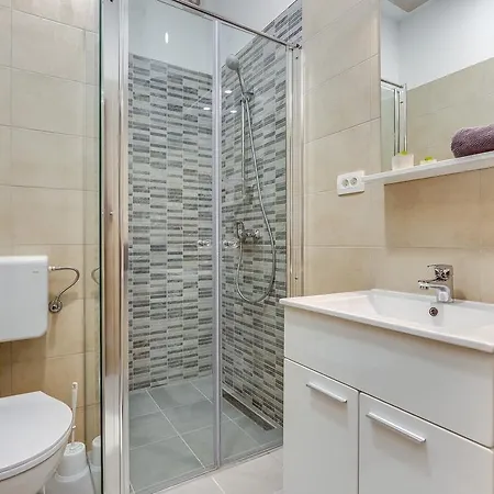 アパート Main Square リエカ