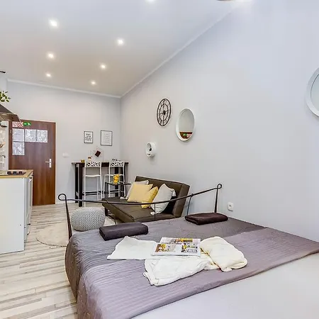 Main Square Apartment